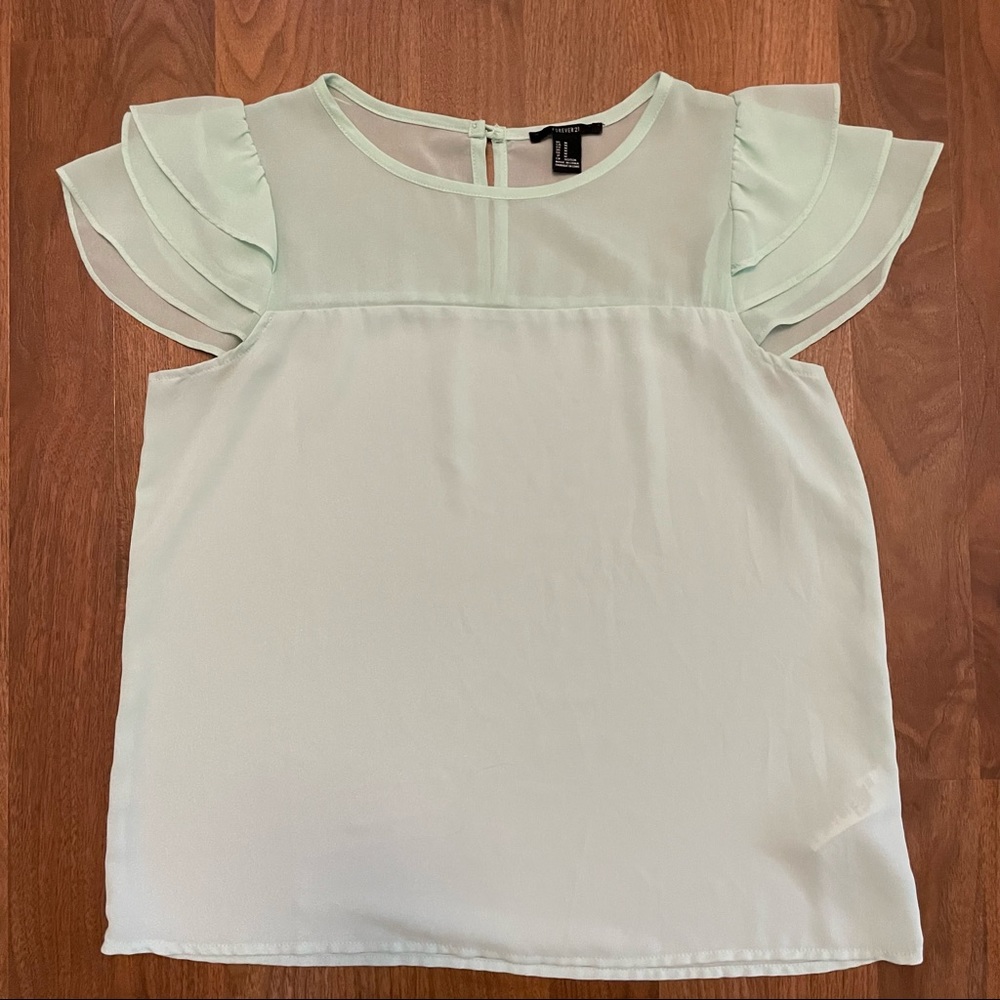 Forever 21 Chiffon Flutter Sleeve Top